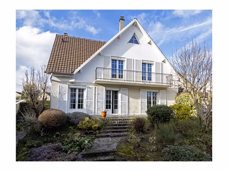 grande maison independante avec jardin proche gare sarcelles