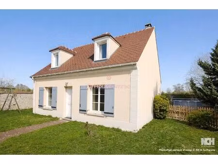 vivable de plain pied ! sans vis a vis ! sous-sol total ! beaux espaces !