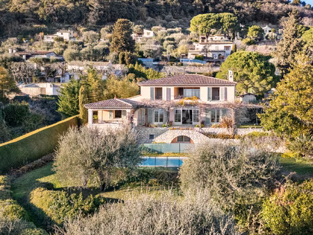 villa avec piscine et vue panoramique tourrettes-sur-loup