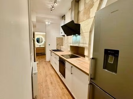 direct propriétaire – appartement atypique entièrement rénové avec balcons – 77 m² – hyper