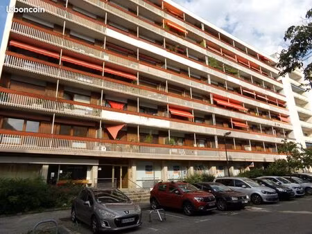 appartement 2 pièces 67 m²