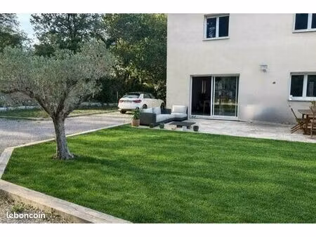 villa neuve t4 de 105m2 avec jardin et stationnement