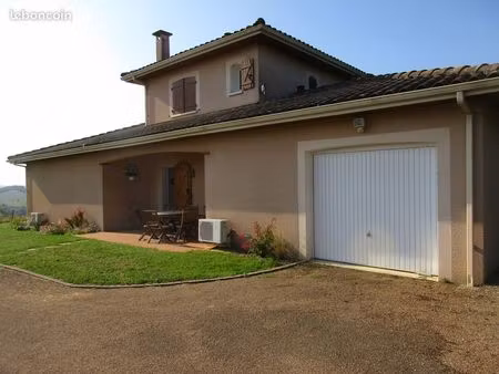 villa 5 pièces 155 m²