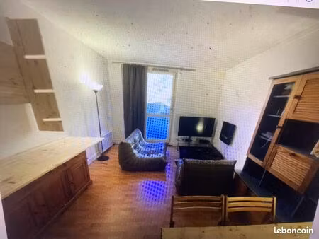 studio isola 2000 front de neige