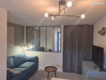 studio avec cour privee et jardin