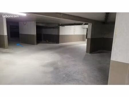 loue double place de parking sécurisée - illkirch (parc huron)