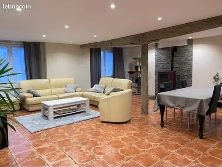 maison de ville à louer