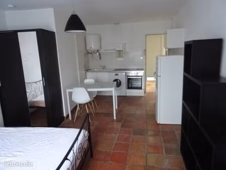 niort - studio meublé avec lave linge libre