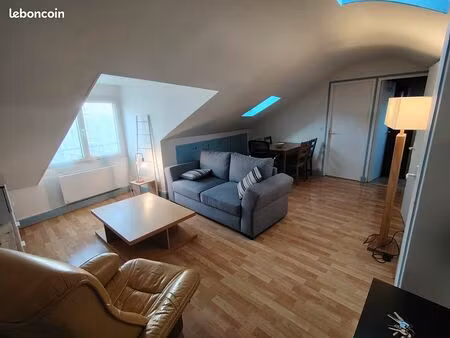 t2 meublé lumineux – puteaux centre – proche la défense