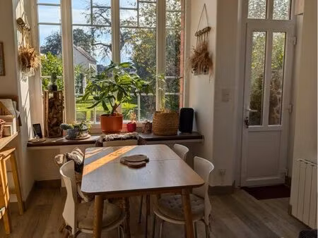 appartement t2 – 47 m² – centre-ville saint-hilaire-du-harcouët – jardin