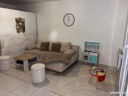 a louer : studio 33 m² avec balcon – hyper centre annet-sur-marne