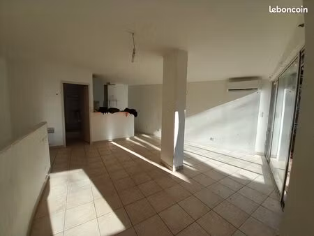 studio 1 pièce 33 m²