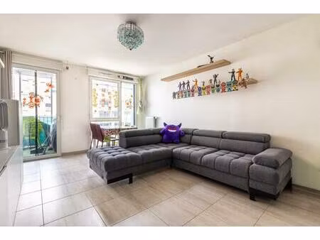 appartement de 3 pièces de 59 m² à ivry-sur-seine