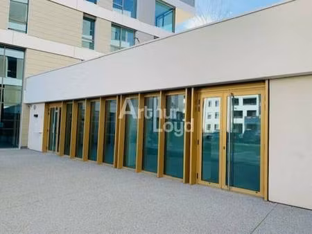 local commercial à louer