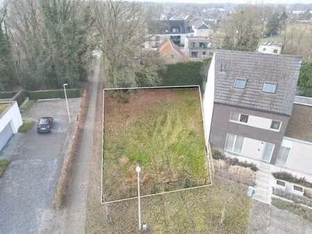 bouwgrond (hob) van 5a 20ca op een rustige en residentiël...