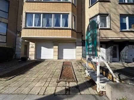 tomberg | garage box à louer