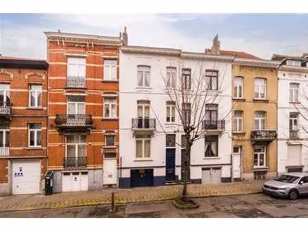 spacieuse et lumineuse maison unifamiliale alliant charme au