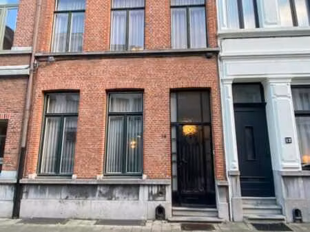 maison de ville  5 chambres  jardin urbain