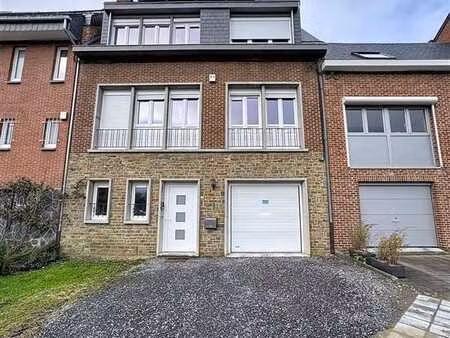 maison à louer à bouge !