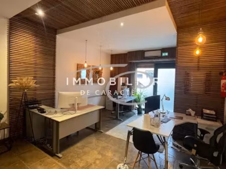 vente locaux professionnels 54 m² à cogolin (83310)  205 000 €
