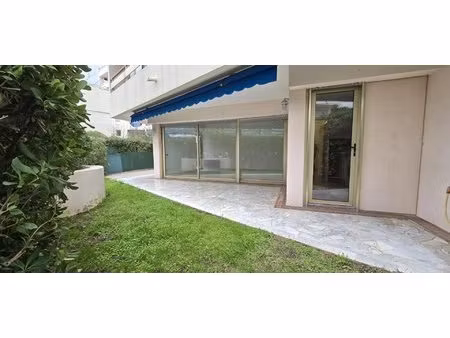 cagnes sur mer : 2 pieces avec jardin !