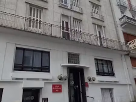 vente locaux professionnels 1159 m² à lourdes (65100)  690 000 €