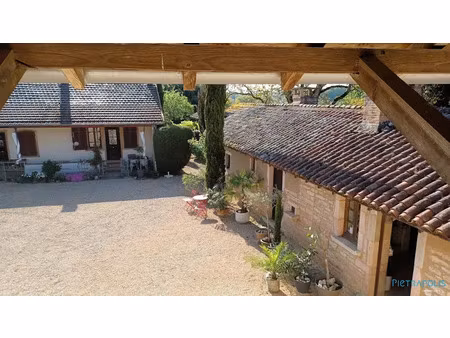 vente immeuble 299 m² à la genête (71290)  497 000 €