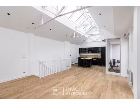 loft atypique sur deux niveaux avec balcon à deux pas des halles de wazemmes