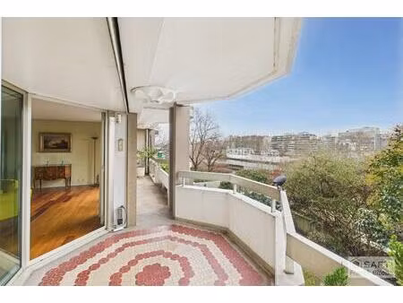 front de seine - appartement exceptionnel de 138 m² vue seine et île de la jatte.