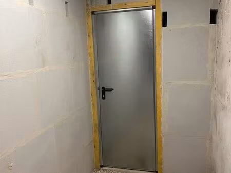 lot de 2 caves réhabilitées / père-lachaise