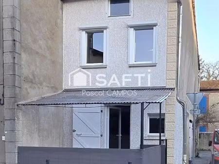 maison de ville composé de 2 logements refait à neuf