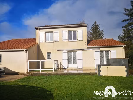 a vendre à l'ouest de cognac - pavillon de 8 pièces - 185m2