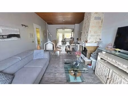 agréable maison avec jardin et 2 garages