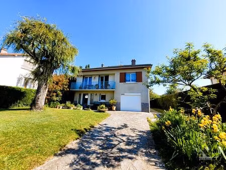 maison 6 pièce(s) 142 m2