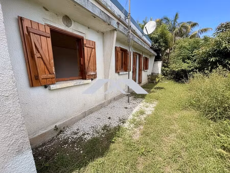 maison avec 1330 m² de terrain - petite île