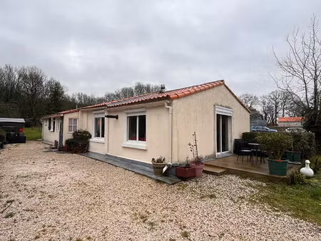 st christophe du ligneron - maison à rénover ? grand terrain 1 726 m² ? proche centre-bour