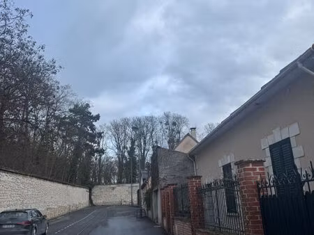 terrain constructible de 375 m2 reims