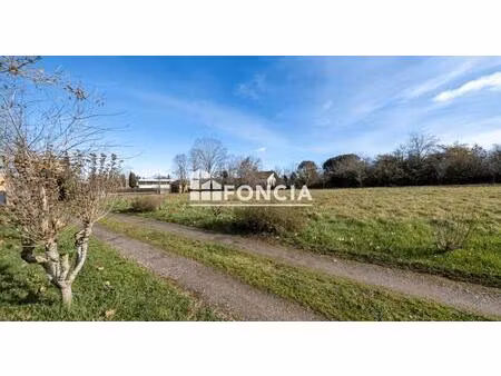 rieumes: proche centre terrain constructible non viabilisé de 1553 m3