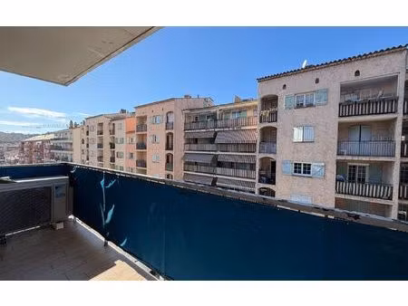 location appartement  80.5 m² t-4 à vallauris  1 500 €