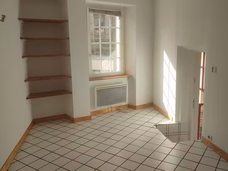 appartement 2 pièces centre ancien