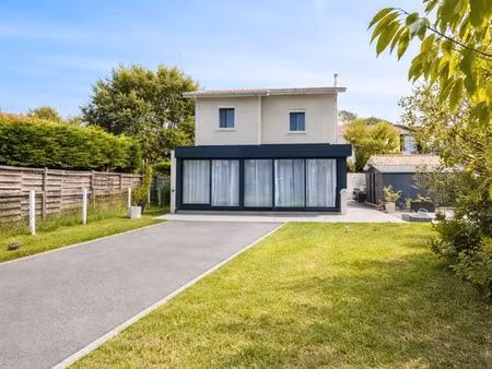 maison 6 pièces 132 m²