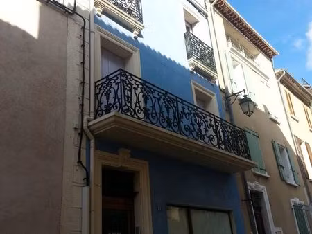 studio à louer dans le centre ancien d'oraison