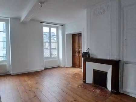 t2/3 - 63 m² proche du château de pau