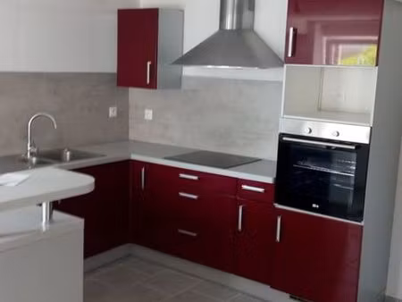 maison à louer sur solesmes