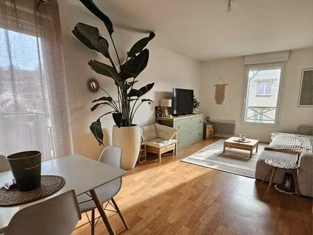 f3 belle vue dans résidence de standing et sécurisé