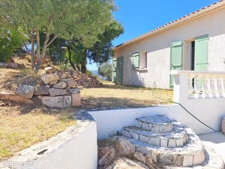 villa 5 pièces 111 m²