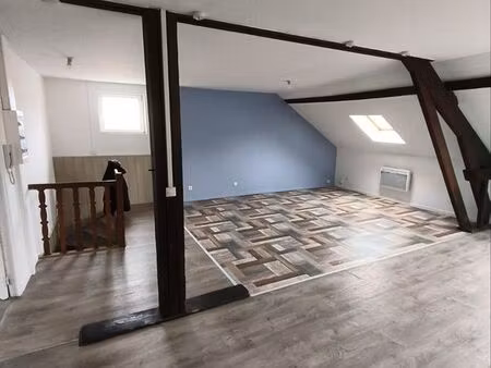 beau t2 en duplex avec parking privé