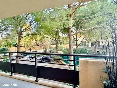 superbe appartement aux allées borely avec terrasse et boxe