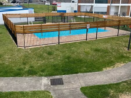duplex f4 meublé + piscine + aire de jeux enfants