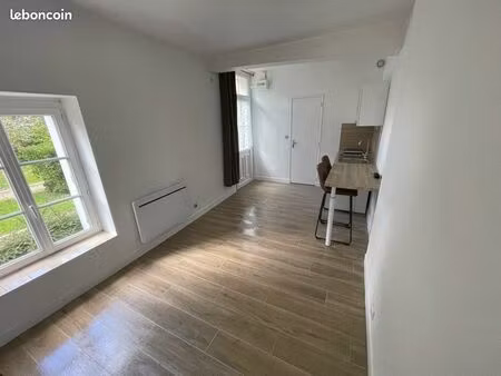 hyper centre amboise studio